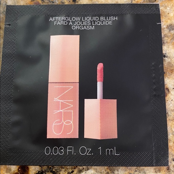 Beauty Bundle—YSL & Mario Badescu & Bath & Body Works & more - Picture 6 of 15